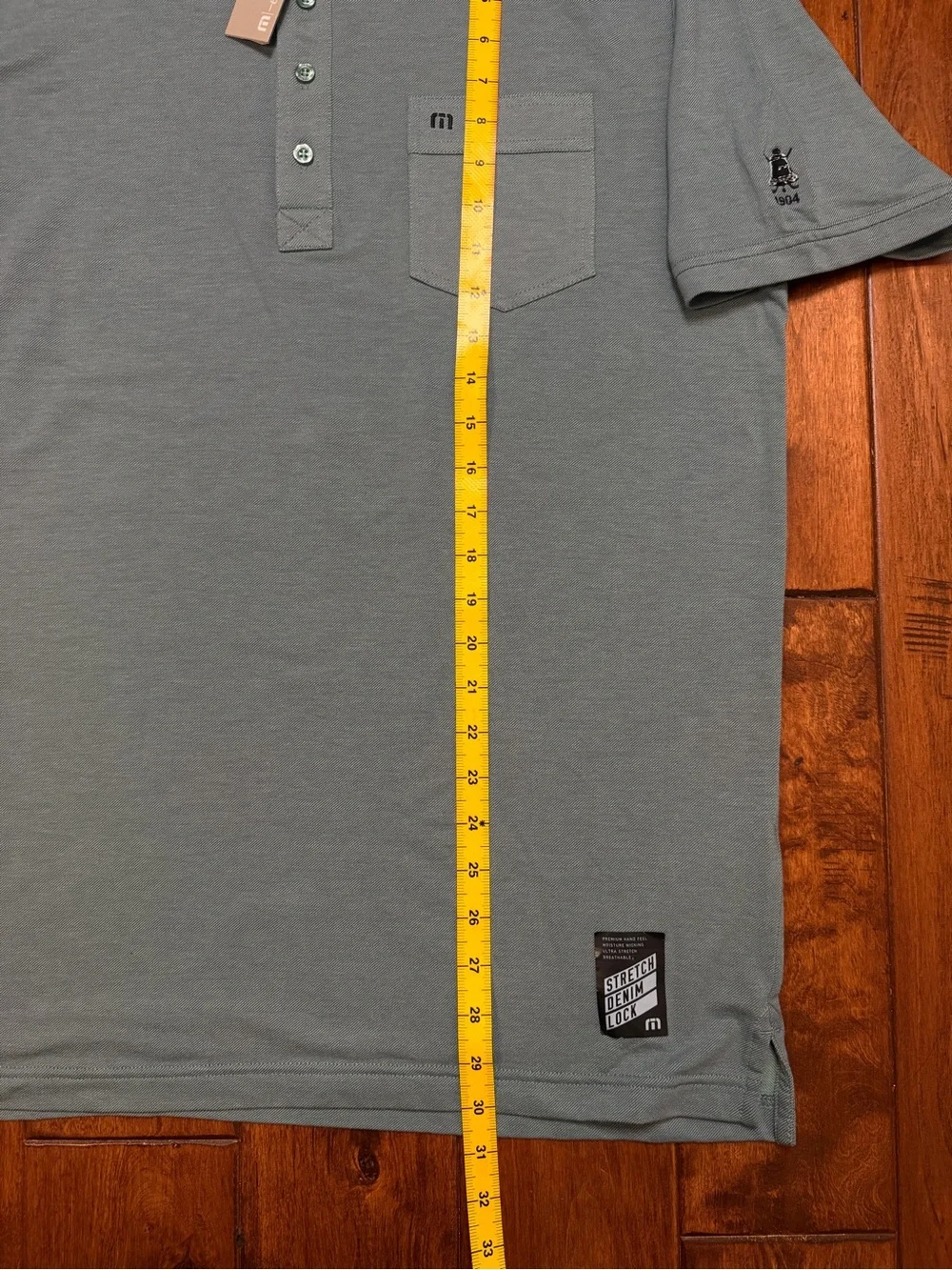Travis Mathew lightweight button chest